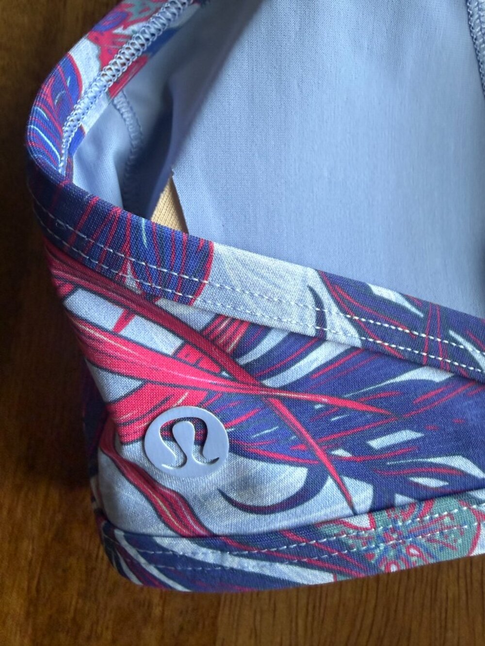 Lululemon See The Sea Swim Top Mini Twisted Tropics Hydrangea Multi |Size 2 - Picture 6 of 6